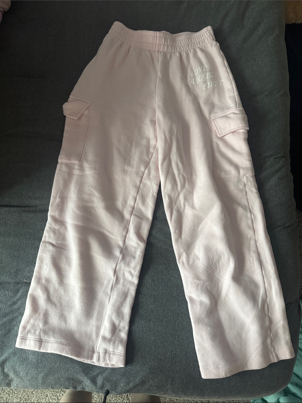 Grayson Threads Light Pink Wide-Leg Cargo Sweatpants